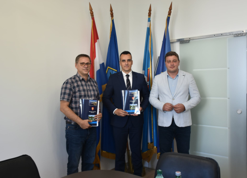 Potpisan ugovor za rekonstrukciju i dogradnju Područne škole u Tribunju