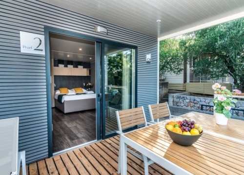 Fotografija 4 - Prodaju se luksuznu mobilne kućice iz kampa u Tisnom kraj plaže