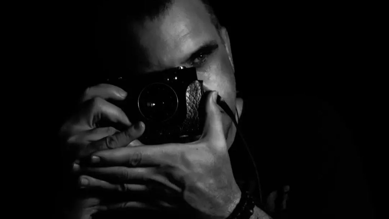 Promjena termina otvorenja izložbe fotografija 'In Spirito' autora Zorana Škugora