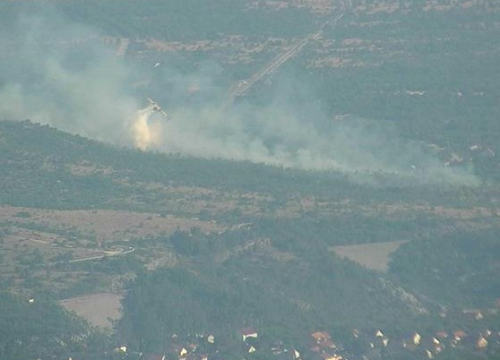 Požar na području Žitnića ugašen rano jutros
