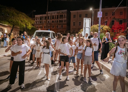 Fotografija 20 - FOTO Nebo, zemlja i more spojili se na zatvaranju MDF-a, predstava neke oduševila, drugi tvrde da je primjerenija za Burning Man