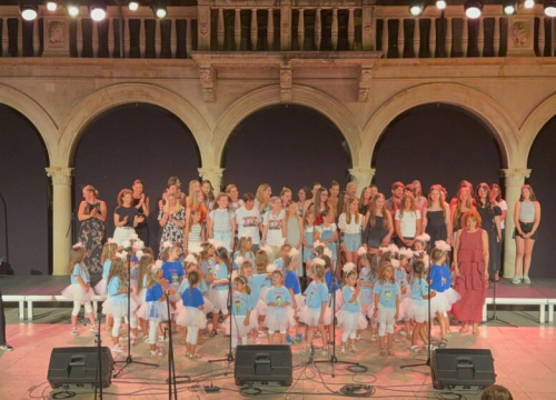 Fotografija 1 - Cvrčak napunio 40 godina