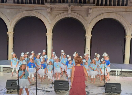 Fotografija 2 - Cvrčak napunio 40 godina