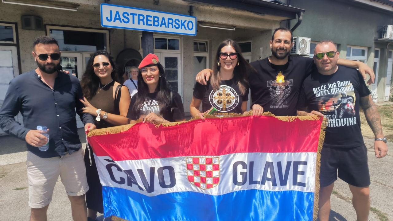 Čavoglave, Drniš, Otavice: Zagreb okupiralo mnoštvo Thompsonovih fanova s hrvatskim zastavama