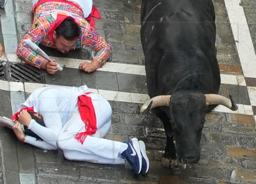 U utrci s bikovima u Pamploni nekoliko ozlijeđenih