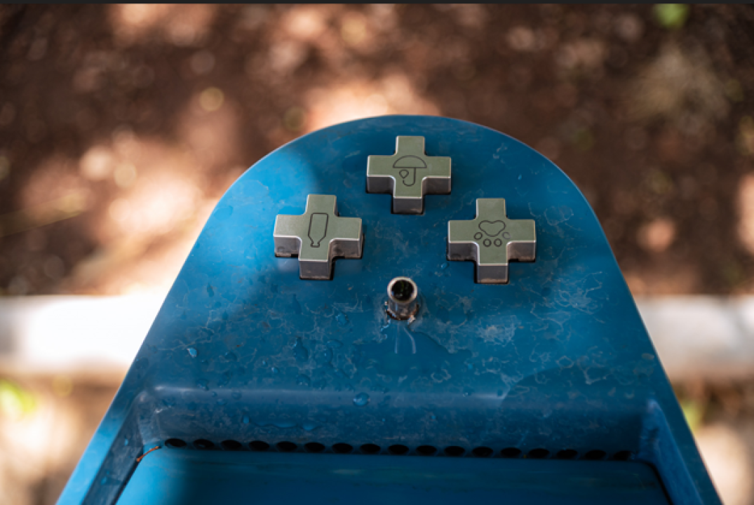 FOTO Postavljeno svih deset javnih špina na području grada Šibenika: 'Ojačane su i ne mogu se više tako lako razbiti'