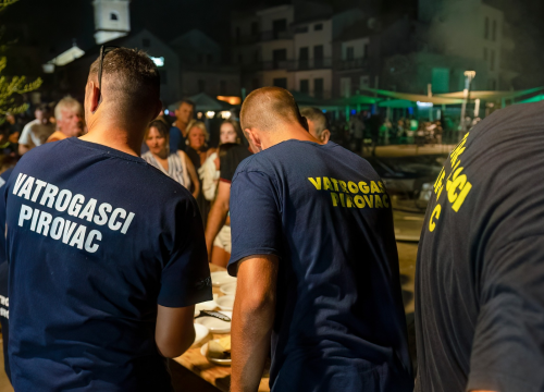 Fotografija 4 - Ribarska fešta se vraća u Pirovac jača nego ikad