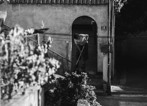 Fotografija 16 - Na brdu iznad Šibenika: Mažurice s pogledom na grad, mirom i zajedništvom