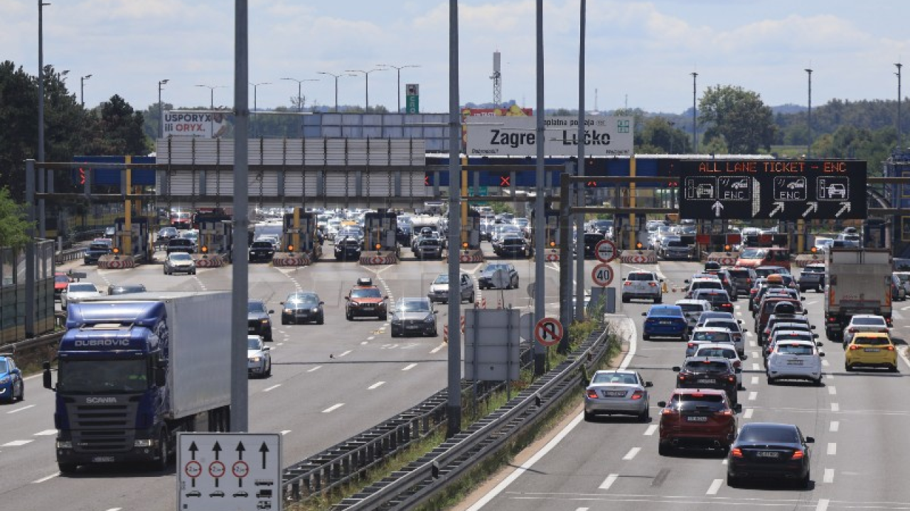 HTZ i HAC nastavljaju akciju dijeljenja vode na autocesti kod Lučkog 12. i 19. srpnja