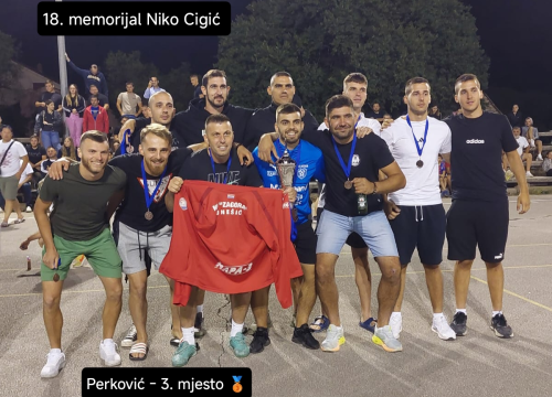 Fotografija 5 - FOTO Čista Velika uvjerljivom pobjedom protiv Tribunja osvojila memorijal u Pakovu Selu