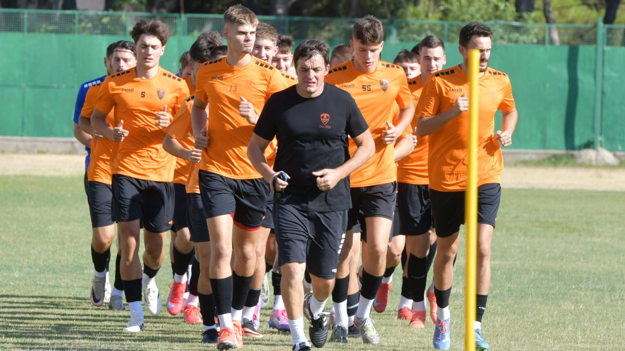 Šibeniku se na prozivci javilo 17 igrača; tri su na probi, četvorica dolaze