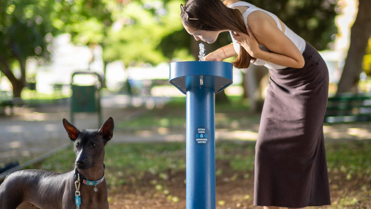 Šibenik postavio deset novih gradskih česmi čiji dizajn potpisuje Ante Filipović Grčić