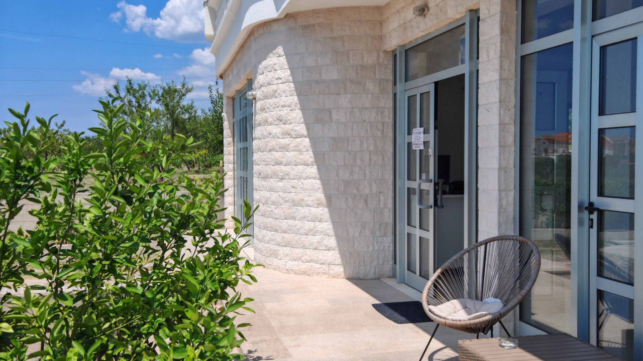 Olakšajte si svakodnevicu uz usluge novootvorene praonice rublja Lavare