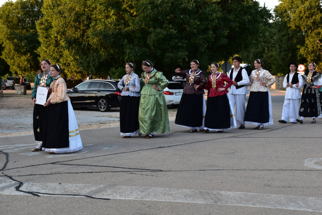 Održana 24. večer folklora u Mirloviću povodom blagdana sv. Jakova