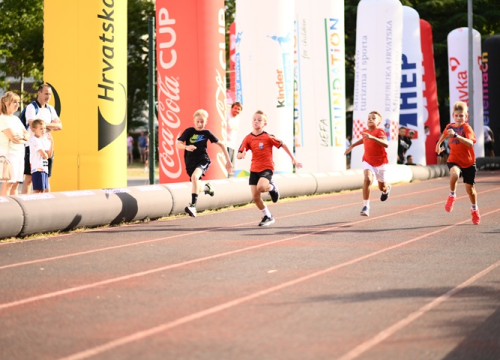 Fotografija 11 - FOTO Na Plazma Sportskim igrama mladih 2 tisuće djece - pristigli sudionici iz naše županije