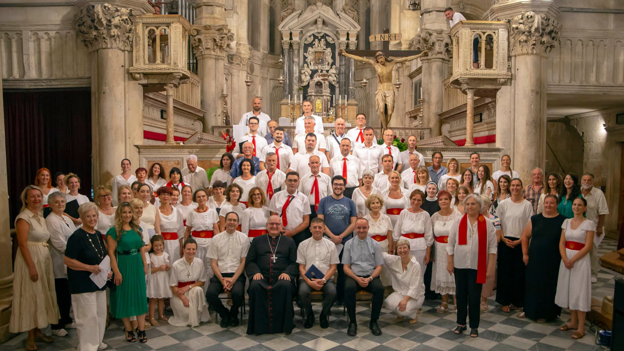 Mješoviti katedralni zbor već jedno stoljeće zauzima posebno mjesto u srcima Šibenčana