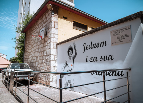 Fotografija 46 - Baldekin 2 i 3: Simbol šibenskog duha, spoj sporta, obrazovanja i sjećanja