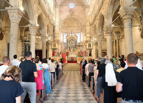 Fotografija 9 - Svečano proslavljena svetkovina sv. Jakova u Šibeniku
