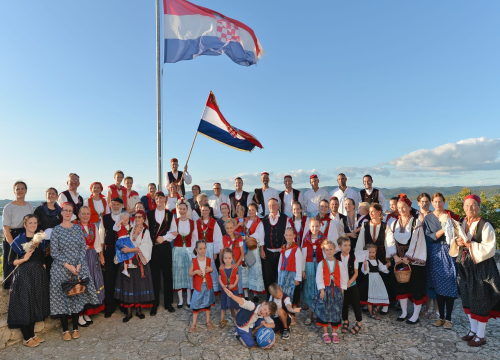 Fotografija 5 - Murterski pir i ove godine oduševio mještane i goste