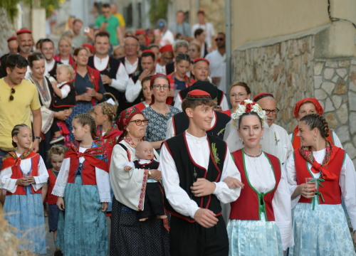 Fotografija 4 - Murterski pir i ove godine oduševio mještane i goste