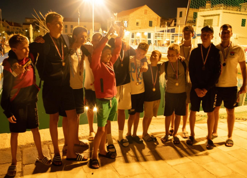 Fotografija 3 - FOTO VK Brodograditelj organizirao u Betini prvi memorijal za djecu u čast svog voljenog golmana