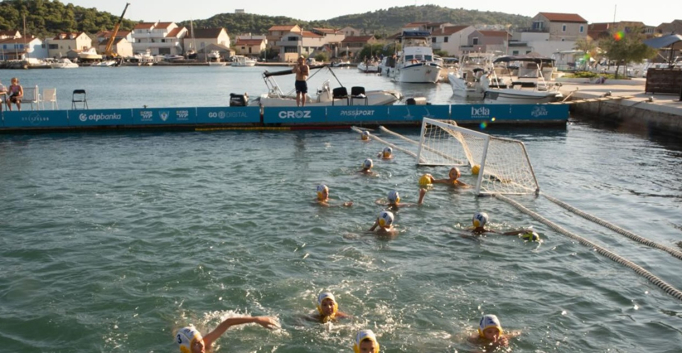 FOTO VK Brodograditelj organizirao u Betini prvi memorijal za djecu u čast svog voljenog golmana