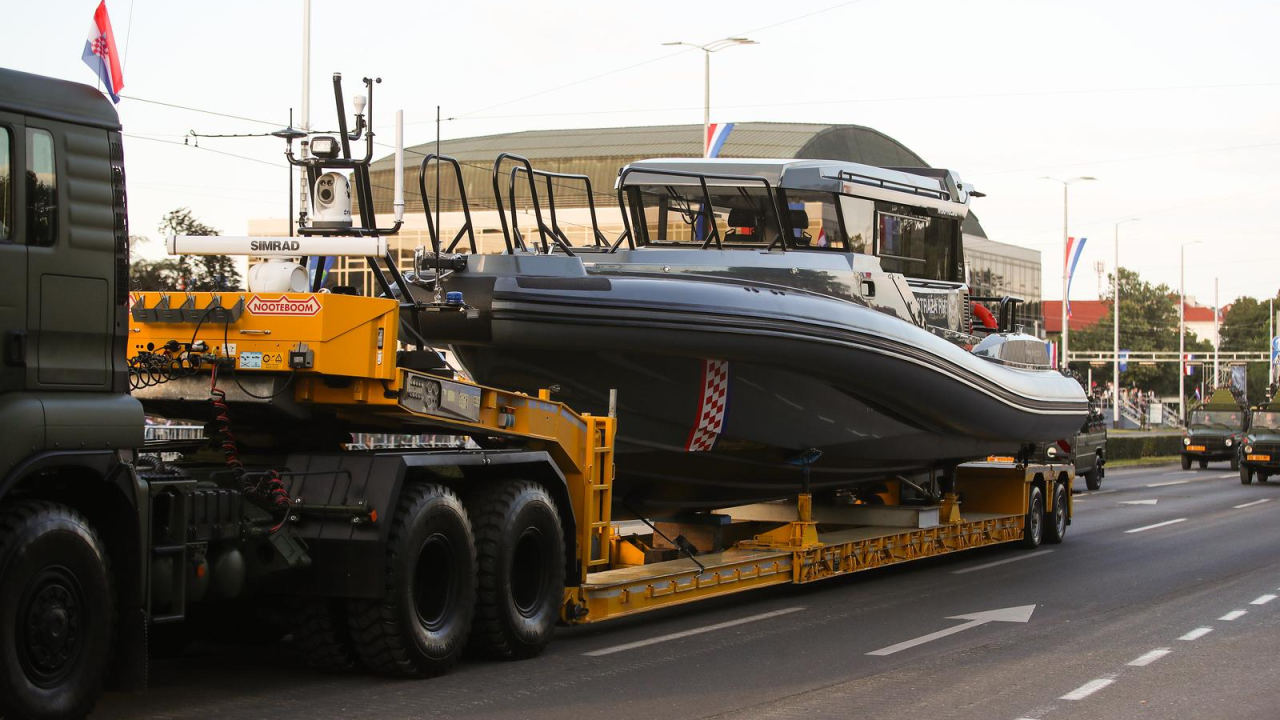 Shadow Patrol 47: Na vojnom mimohodu pažnju plijenio brod projektiran, razvijen i izrađen u Šibeniku