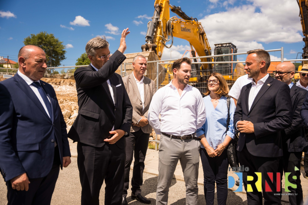 Andrej Planković u Drnišu obišao gradilište Centra za starije osobe