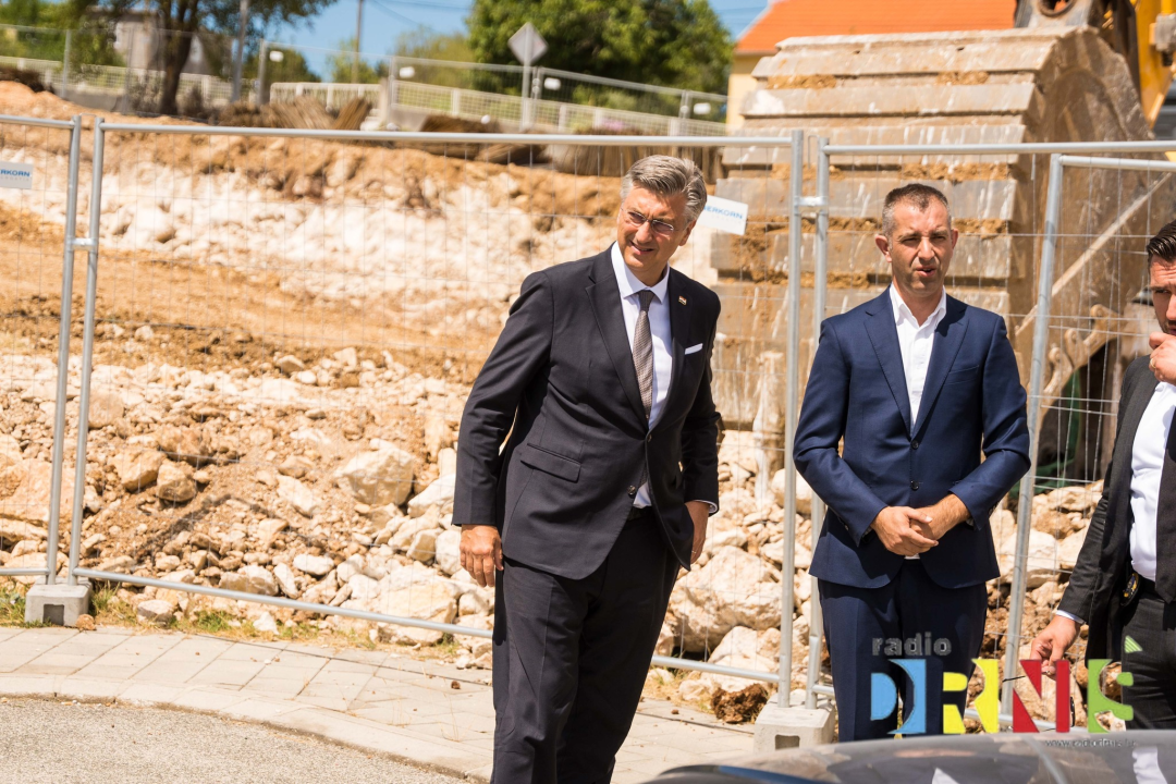 Andrej Planković u Drnišu obišao gradilište Centra za starije osobe