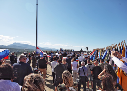 Fotografija 27 - Obilježavanje 30. obljetnice Oluje na Kninskoj tvrđavi i ulicama Knina