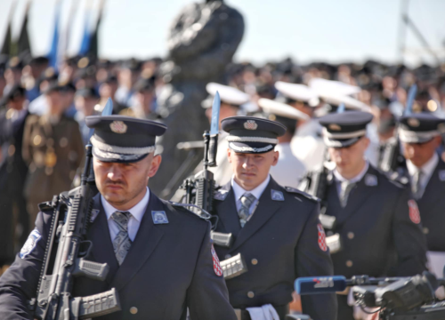 Fotografija 42 - Obilježavanje 30. obljetnice Oluje na Kninskoj tvrđavi i ulicama Knina
