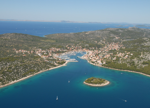 Fotografija 6 - FOTO Jezera spremna za spektakl: Ne propustite Ribarsku feštu uz Crvenu jabuku i dalmatinske okuse!