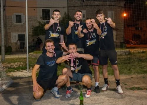 Fotografija 5 - Na Zlarinu odigran 30. turnir na male branke