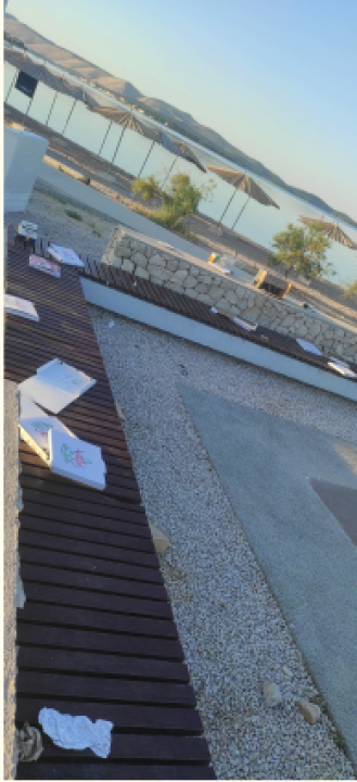 FOTO Fekalije po zidu, zaštopani zahodi, tamponi u okvirima, razbacano smeće – s tim se na Rezalištu svakodnevno bore djelatnici Zelenog grada