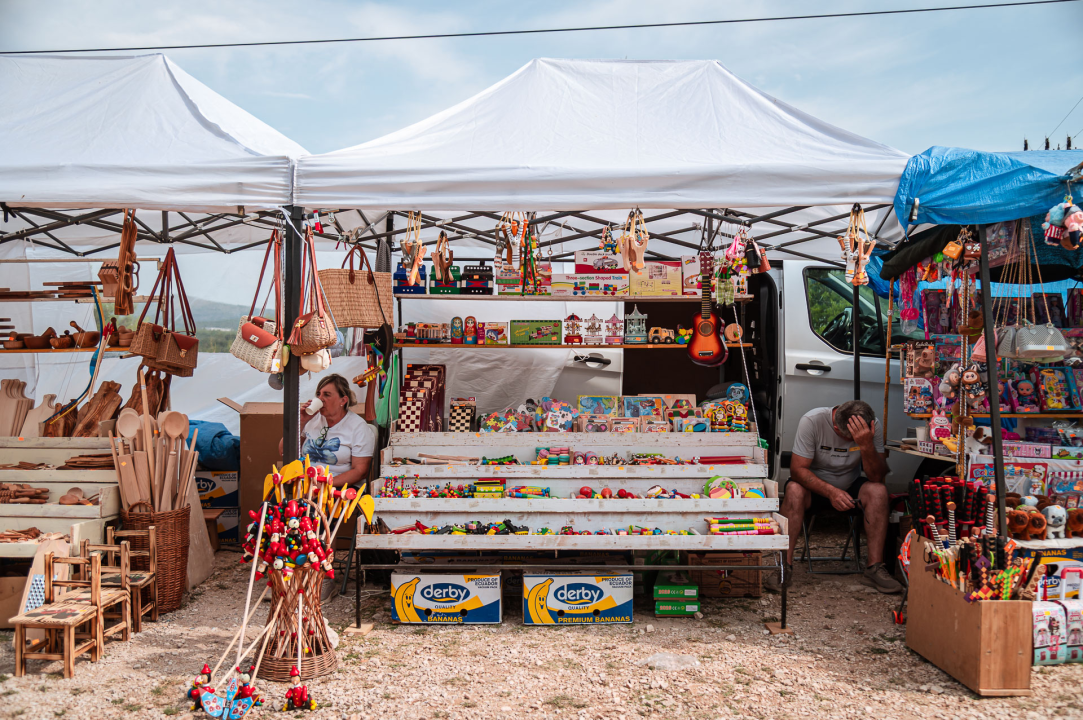 FOTO Blagdan Velike Gospe u Vrpolju: Brojni vjernici okupili su se jutros na svečanom misnom slavlju