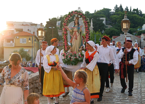 Fotografija 9 - Tribunj svečano proslavio blagdan Velike Gospe