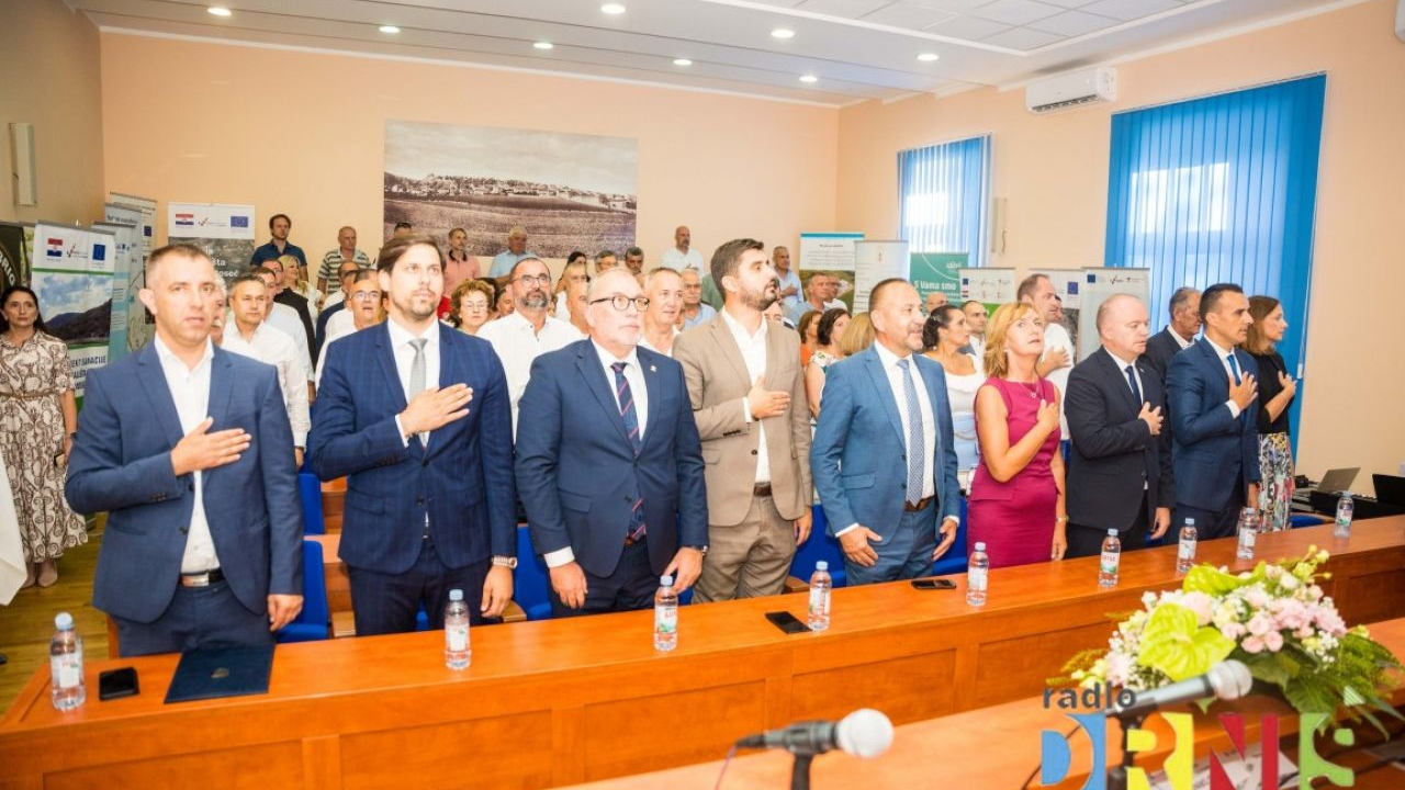 U Drnišu proslavljen Dan grada i održana svečana sjednica