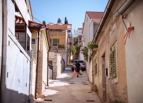 Fotografija 25 - Križ - Od nekadašnjeg pustog brda do obiteljske četvrti