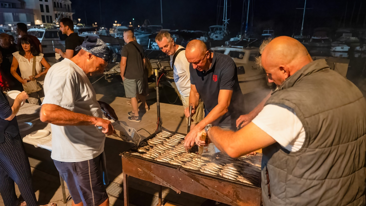 Neno Belan oduševio na Pirovačkoj fešti, na bis se vratio čak tri puta