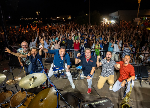 Fotografija 5 - Neno Belan nastupio u Pirovcu