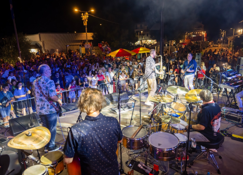 Fotografija 8 - Neno Belan nastupio u Pirovcu