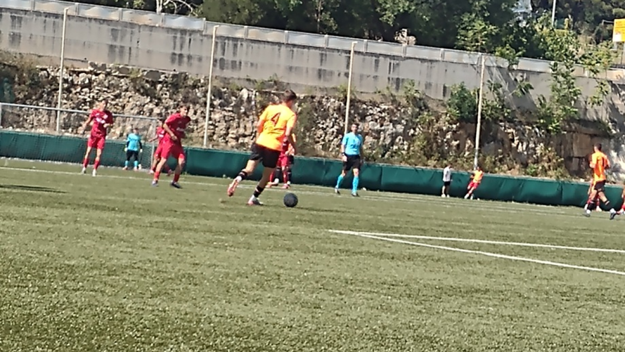 Juniori Šibenika izvukli prvi bod s igračem manje protiv Mladosti iz Ždralova