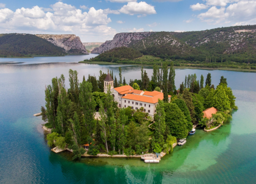 Fotografija 20 - Visovac – Gospin otok duhovnosti i tišine u srcu Krke
