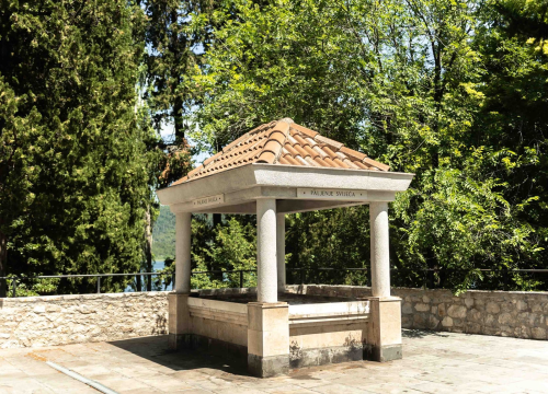 Fotografija 21 - Visovac – Gospin otok duhovnosti i tišine u srcu Krke