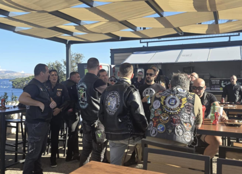 Fotografija 2 - Šibenski bajkeri prosvjedovali na naplatnim kućicama: 'Želimo sigurnije ceste za sve motocikliste'