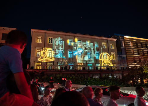Fotografija 4 - Šibenik impresivnim dron showom obilježio jubilarno izdanje manifestacije Light is life