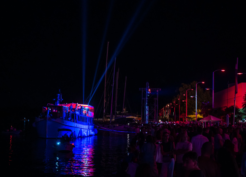 Fotografija 24 - Šibenik impresivnim dron showom obilježio jubilarno izdanje manifestacije Light is life
