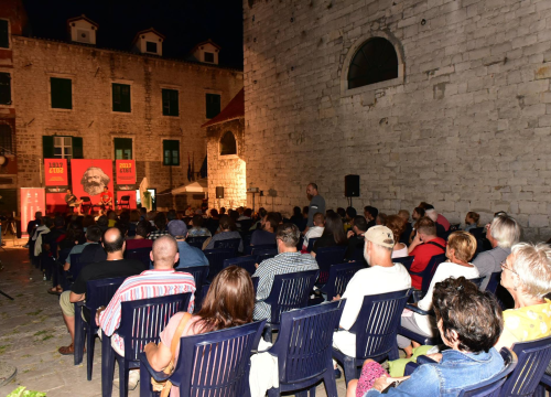 Toliko galame, a ispostavilo se da Ministarstvo kulture ove godine uopće ne financira FALIŠ!