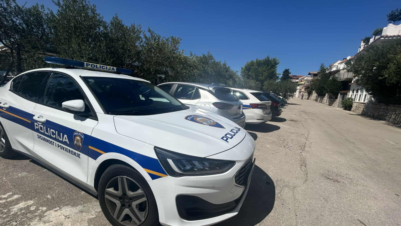 Policija istražuje smrt 22-godišnjeg stranca u Tisnom