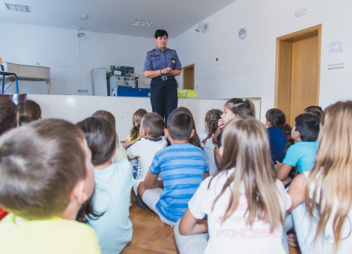 Sljedeći tjedan počinje školska godina, policija ima niz savjeta za vozače, roditelje i djecu
